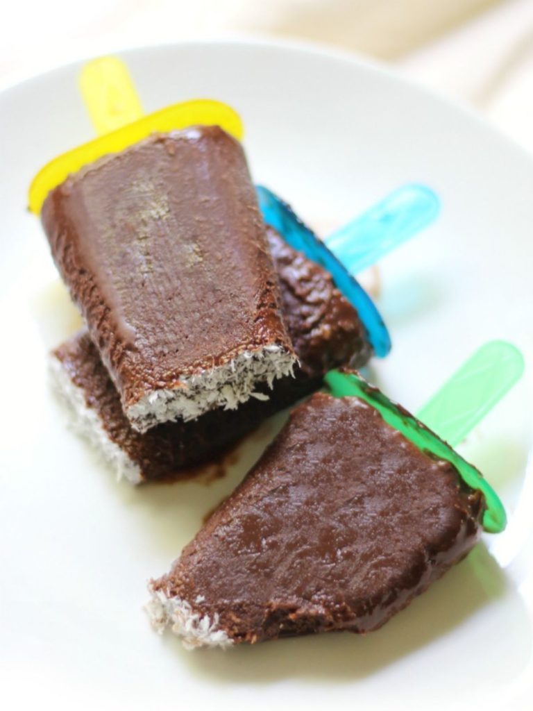 Summer popsicle recipes with chocolate and coconut.