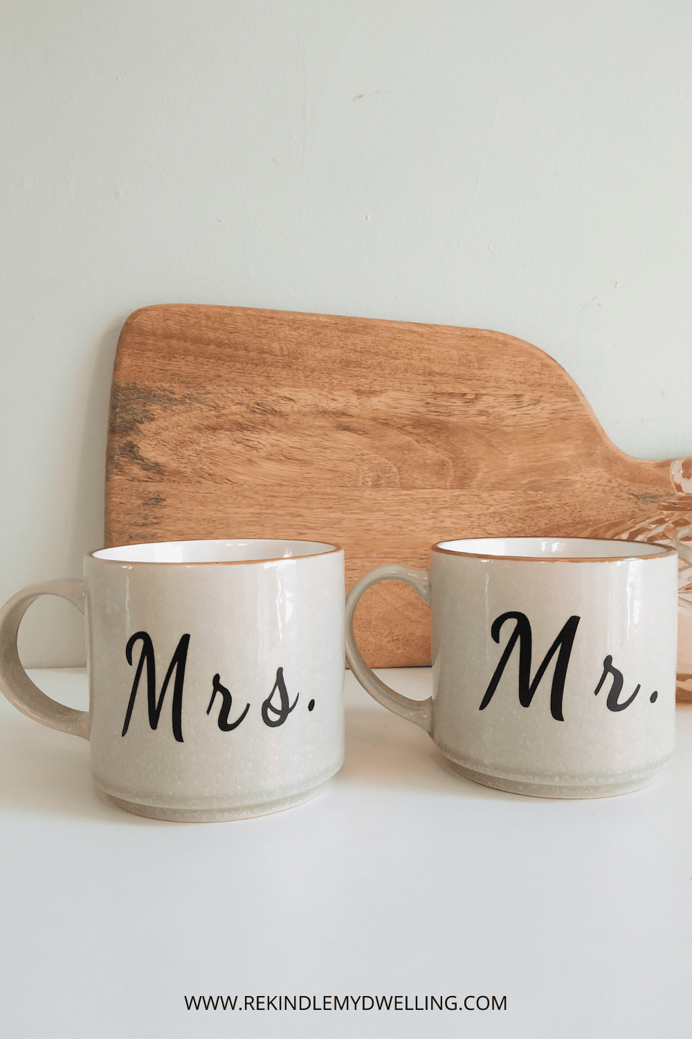 Wedding gift Mr. and Mrs. mugs.