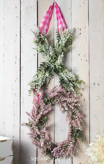 Floral XO wall hanging.