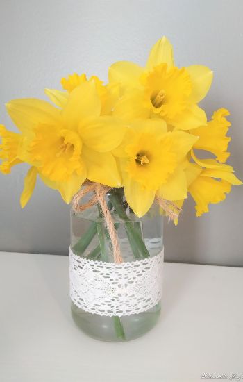 Spring decor crafts for adults vase with daffodil flowers.